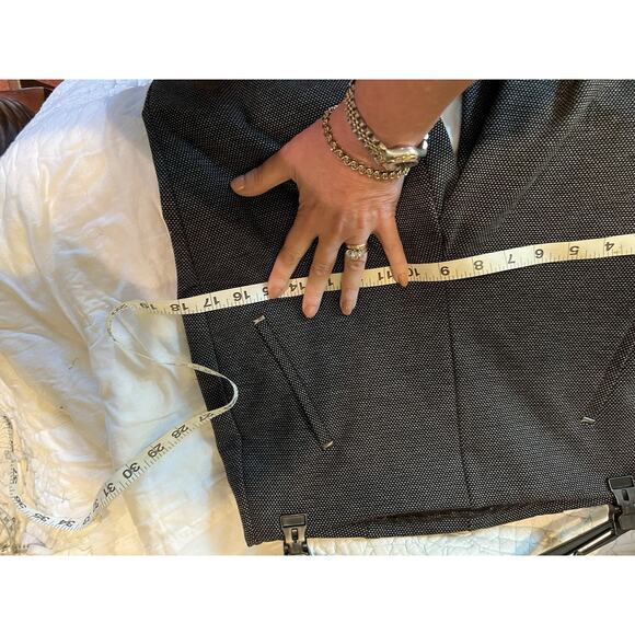 Chicos So Slimming Superior Stretch Ankle Pants Size 0 0R US 4 Black Tan Print - Picture 9 of 10